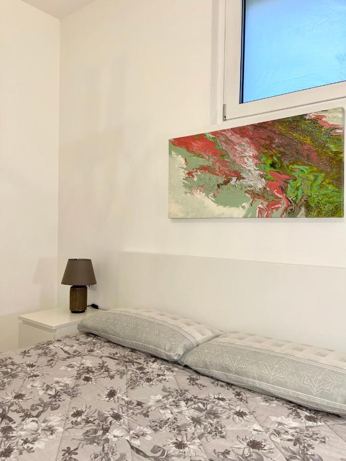The White House, Modern Apartment In Center Milano Exteriör bild